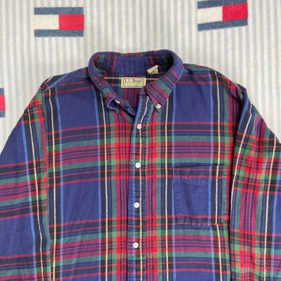 Vintage L.L. Bean Plaid Cotton Flannel style button down shirt - Picture 3 of 8